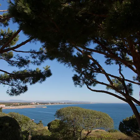 & Les Mouettes فندق