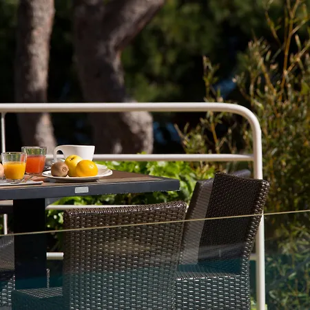 & Les Mouettes أرجيليه- سور- مير