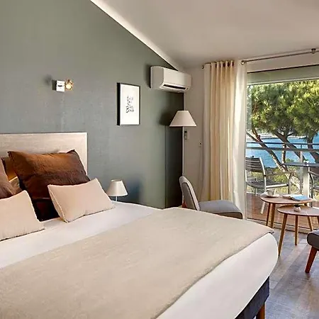 Les Mouettes Hotel